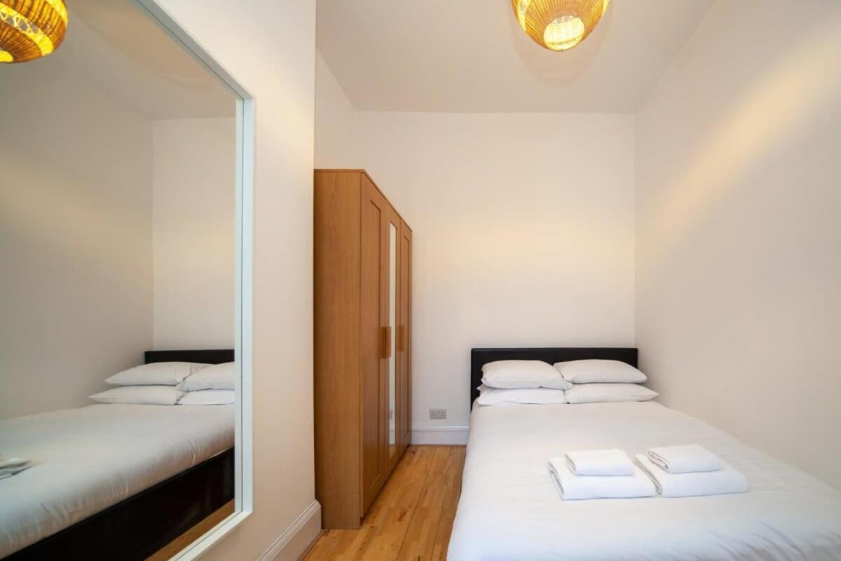 Lovely 2 Bedroom Apartment In Tooting London Eksteriør bilde